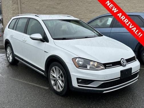 2017 Volkswagen Golf Alltrack TSI S
