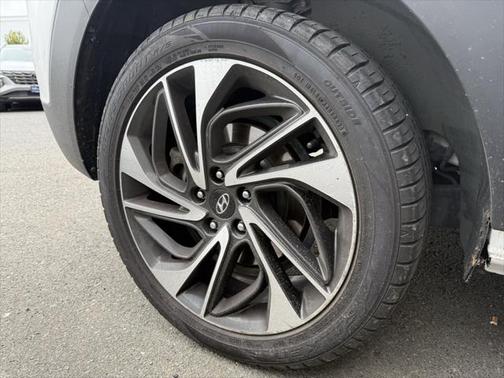 2020 Hyundai TUCSON Sport