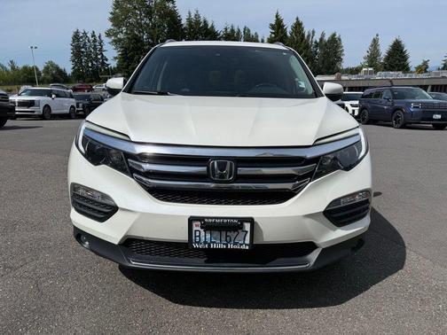 White Diamond Pearl 2017 Honda Pilot Elite