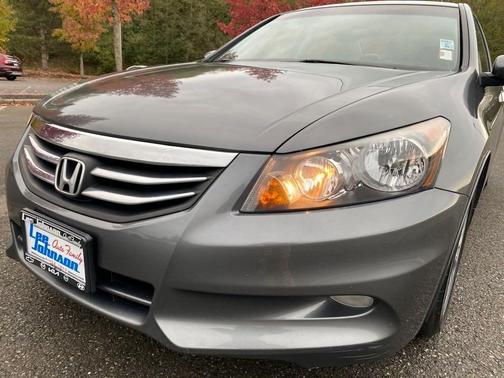 Photo 3 of 27 of 2012 Honda Accord EX-L
