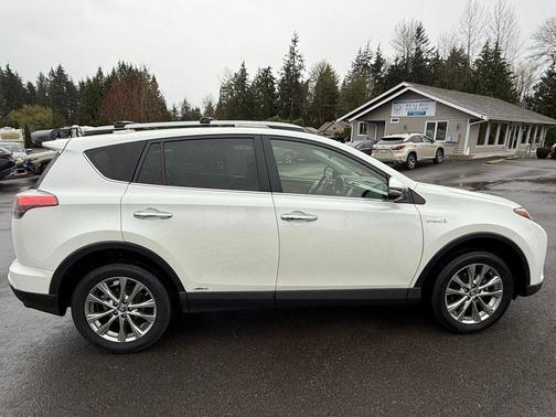 White 2018 Toyota RAV4 Hybrid Limited