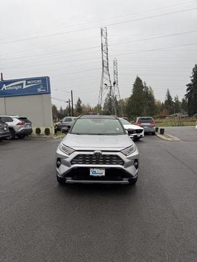 2019 Toyota RAV4 Hybrid SE