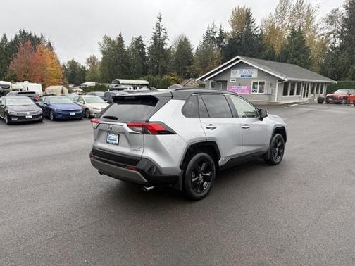 2019 Toyota RAV4 Hybrid SE