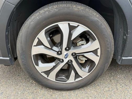 Magnetite Gray Metallic 2020 Subaru Outback Limited XT