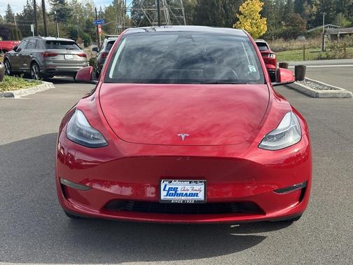 2022 Tesla Model Y Long Range Dual Motor All-Wheel Drive