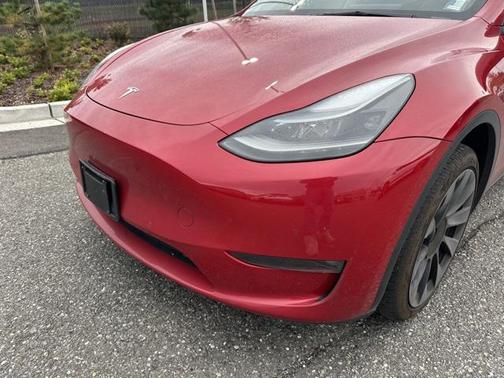 2022 Tesla Model Y Long Range Dual Motor All-Wheel Drive
