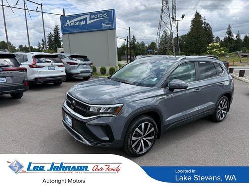 Gray 2022 Volkswagen Taos 1.5T SE