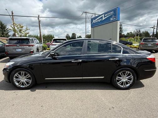 Black Noir Pearl 2011 Hyundai Genesis 4.6