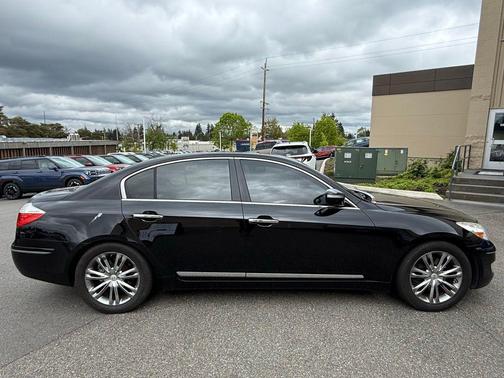 Black Noir Pearl 2011 Hyundai Genesis 4.6