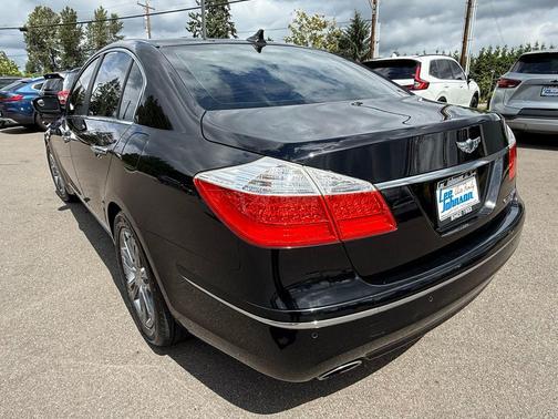 Black Noir Pearl 2011 Hyundai Genesis 4.6