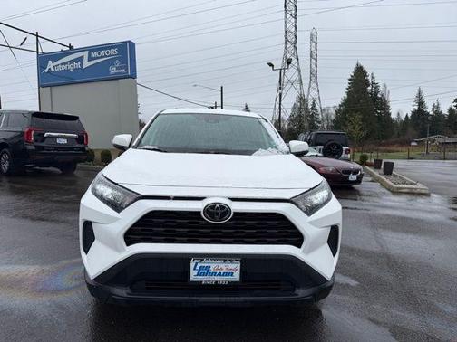 2022 Toyota RAV4 LE