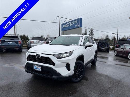 2022 Toyota RAV4 LE