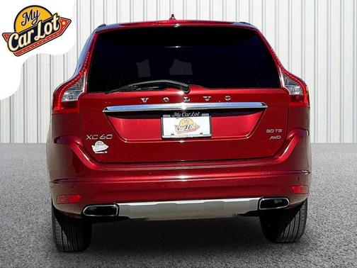 Flamenco Red Metallic 2016 Volvo XC60 T6 Platinum