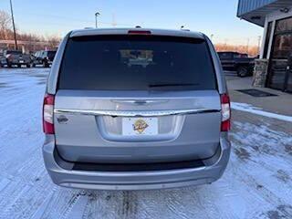 2014 Chrysler Town & Country Touring-L