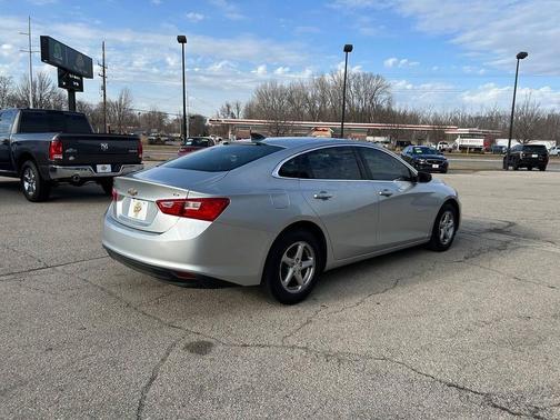 2016 Chevrolet Malibu LS