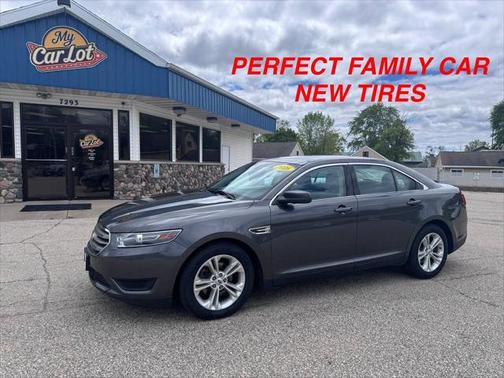 2016 Ford Taurus SE