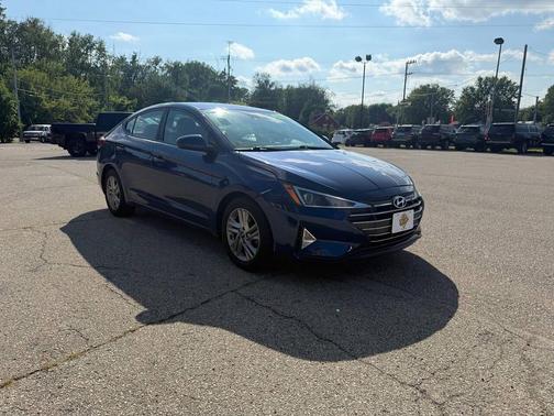 2020 Hyundai ELANTRA SEL