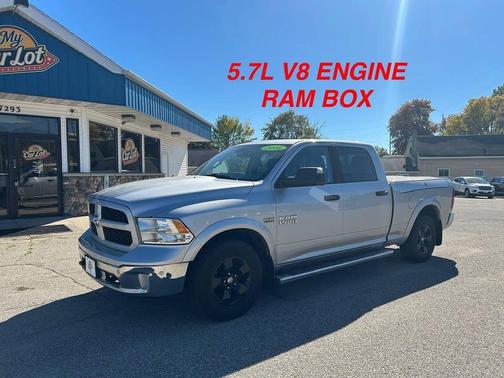 2016 RAM 1500 SLT