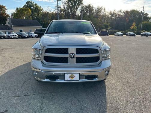 2016 RAM 1500 SLT
