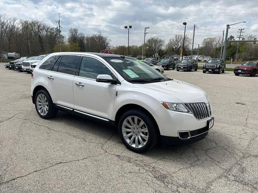 Platinum Dune Metallic Tri-Coat 2015 Lincoln MKX Base