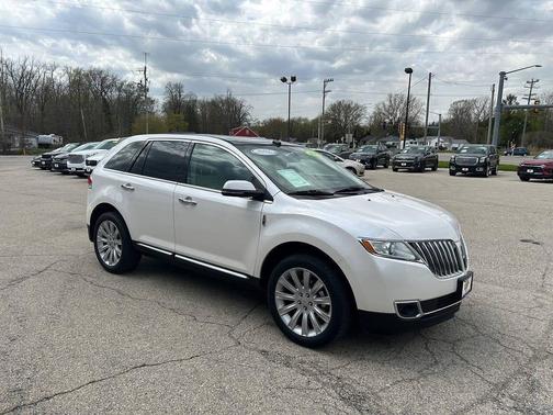 Platinum Dune Metallic Tri-Coat 2015 Lincoln MKX Base