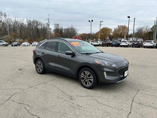 2020 Ford Escape SEL