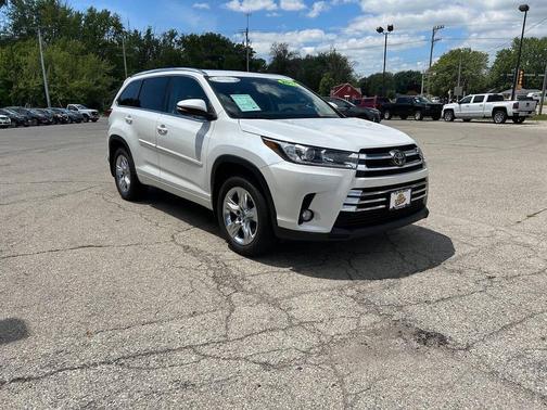 Blizzard Pearl 2017 Toyota Highlander Limited