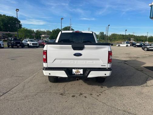 Oxford White 2019 Ford F-150 XLT