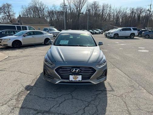 2018 Hyundai SONATA Hybrid SE