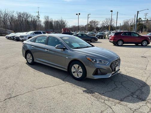 2018 Hyundai SONATA Hybrid SE