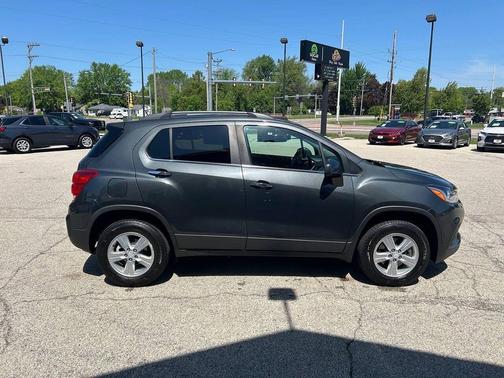 Nightfall Gray Metallic 2018 Chevrolet Trax LT
