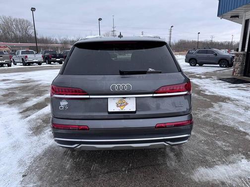 2020 Audi Q7 45 Premium