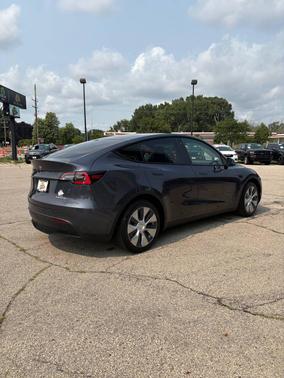 Midnight Silver Metallic 2021 Tesla Model Y Long Range Dual Motor All-Wheel Drive