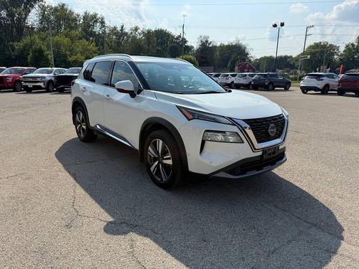 2023 Nissan Rogue SL