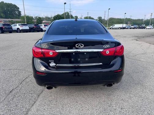 2015 INFINITI Q50 Premium