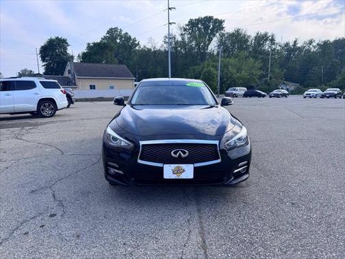 2015 INFINITI Q50 Premium