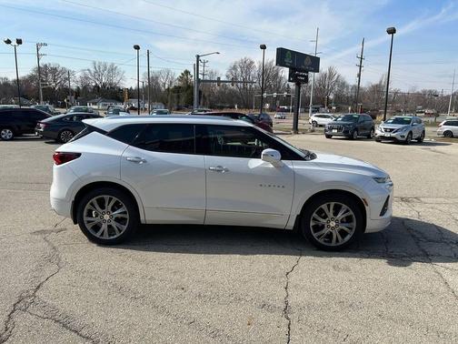 Iridescent Pearl Tricoat 2020 Chevrolet Blazer Premier