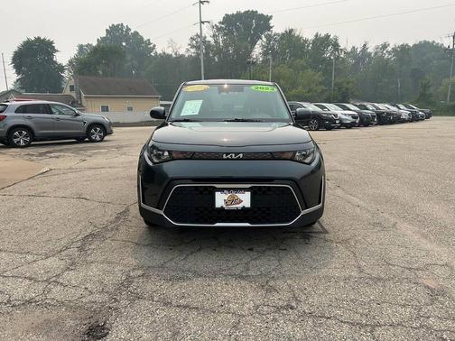 Gravity Gray 2023 Kia Soul LX