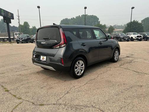 Gravity Gray 2023 Kia Soul LX