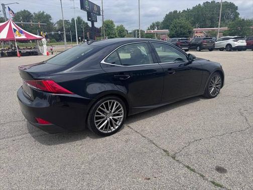 2018 Lexus IS 300 Base