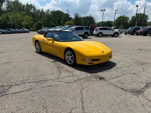 Millennium Yellow 2002 Chevrolet Corvette Base