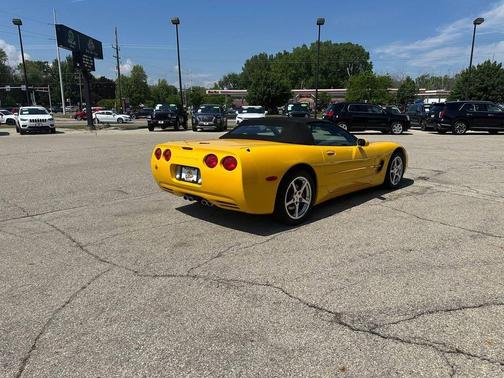 Millennium Yellow 2002 Chevrolet Corvette Base
