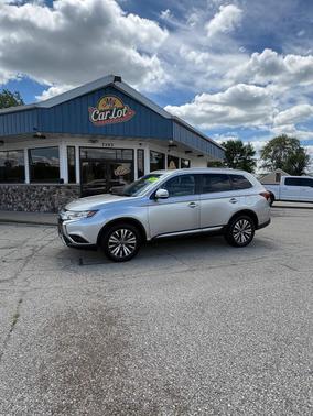 Alloy Silver Metallic 2020 Mitsubishi Outlander SEL S-AWC