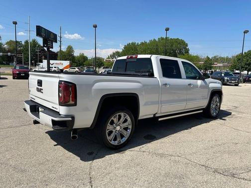 White Frost Tricoat 2018 GMC Sierra 1500 Denali