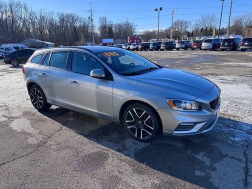 2018 Volvo V60 T5 Dynamic