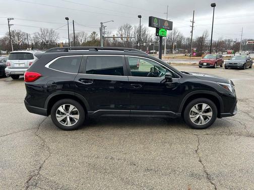 2023 Subaru Ascent Premium 7-Passenger