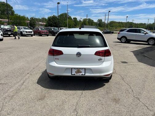 Pure White 2016 Volkswagen Golf GTI 2.0T Autobahn w/Performance Package 4-Door
