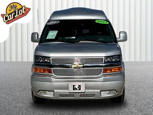 Silver Ice Metallic 2021 Chevrolet Express 2500 LT