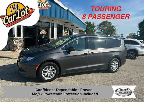 Granite Crystal Metallic Clear Coat 2017 Chrysler Pacifica Touring