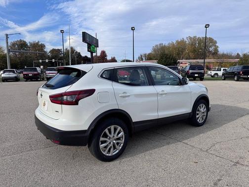 2021 Nissan Rogue Sport S